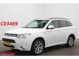 Avarii autoturisme Mitsubishi Outlander 2.0 PHEV instyle 4WD Schuif/kantel Navi Clima Leder SHZ Camera PDC AHK 2014/9