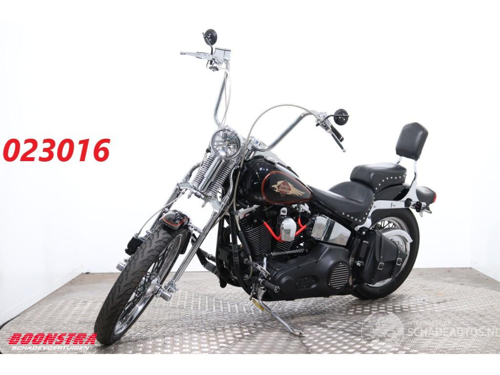 Harley-Davidson FXSTS Softail Springer Vance Hines