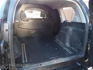 Toyota Landcruiser Land Cruiser (J15), Terreinwagen, 2009 2.8 D-4D 16V Euro 6 picture 10
