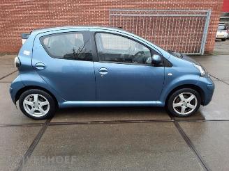 Toyota Aygo Aygo (B10), Hatchback, 2005 / 2014 1.0 12V VVT-i picture 2