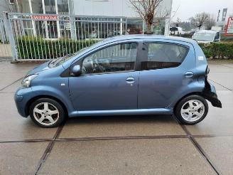 Toyota Aygo Aygo (B10), Hatchback, 2005 / 2014 1.0 12V VVT-i picture 3