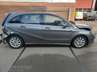 Mercedes B-klasse B (W246/W242), Hatchback, 2011 / 2018 1.6 B-180 BlueEFFICIENCY Turbo 16V picture 2