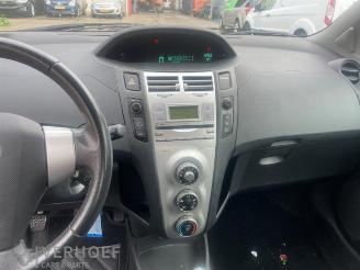 Toyota Yaris Yaris II (P9), Hatchback, 2005 / 2014 1.0 12V VVT-i picture 6