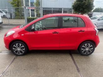 Toyota Yaris Yaris II (P9), Hatchback, 2005 / 2014 1.0 12V VVT-i picture 3