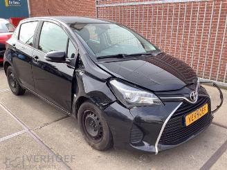 Toyota Yaris Yaris III (P13), Hatchback, 2010 / 2020 1.0 12V VVT-i picture 2