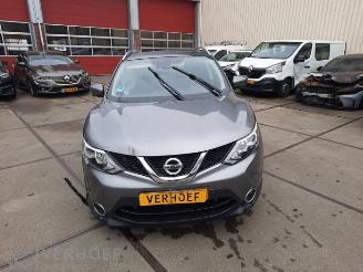 Coche siniestrado Nissan Qashqai Qashqai (J11), SUV, 2013 1.2 DIG-T 16V 2016/5