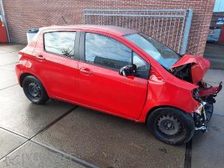 Toyota Yaris Yaris III (P13), Hatchback, 2010 / 2020 1.0 12V VVT-i picture 3