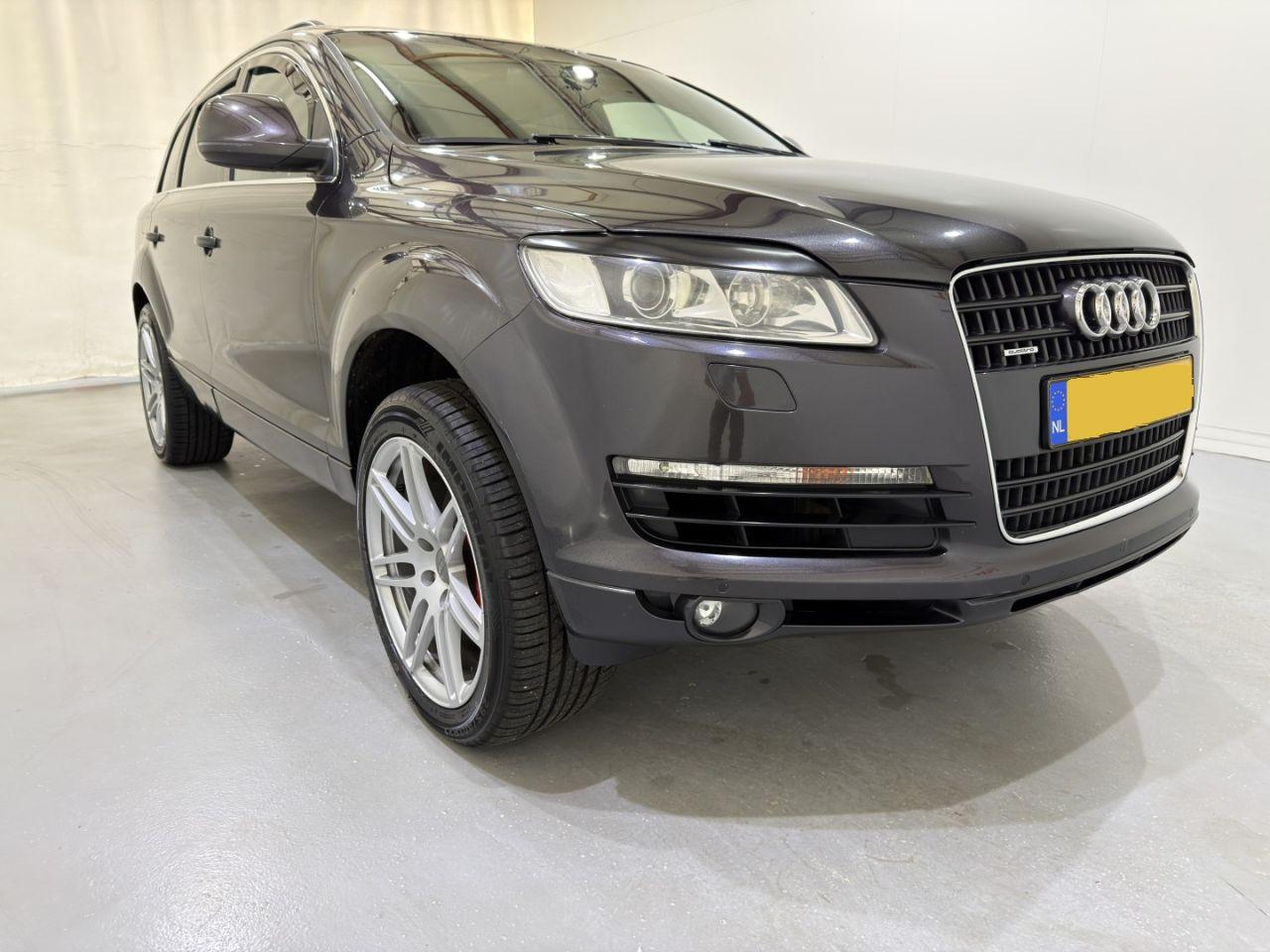 Audi Q7 4.2 FSI QUATTRO 5+2 Design · 2006