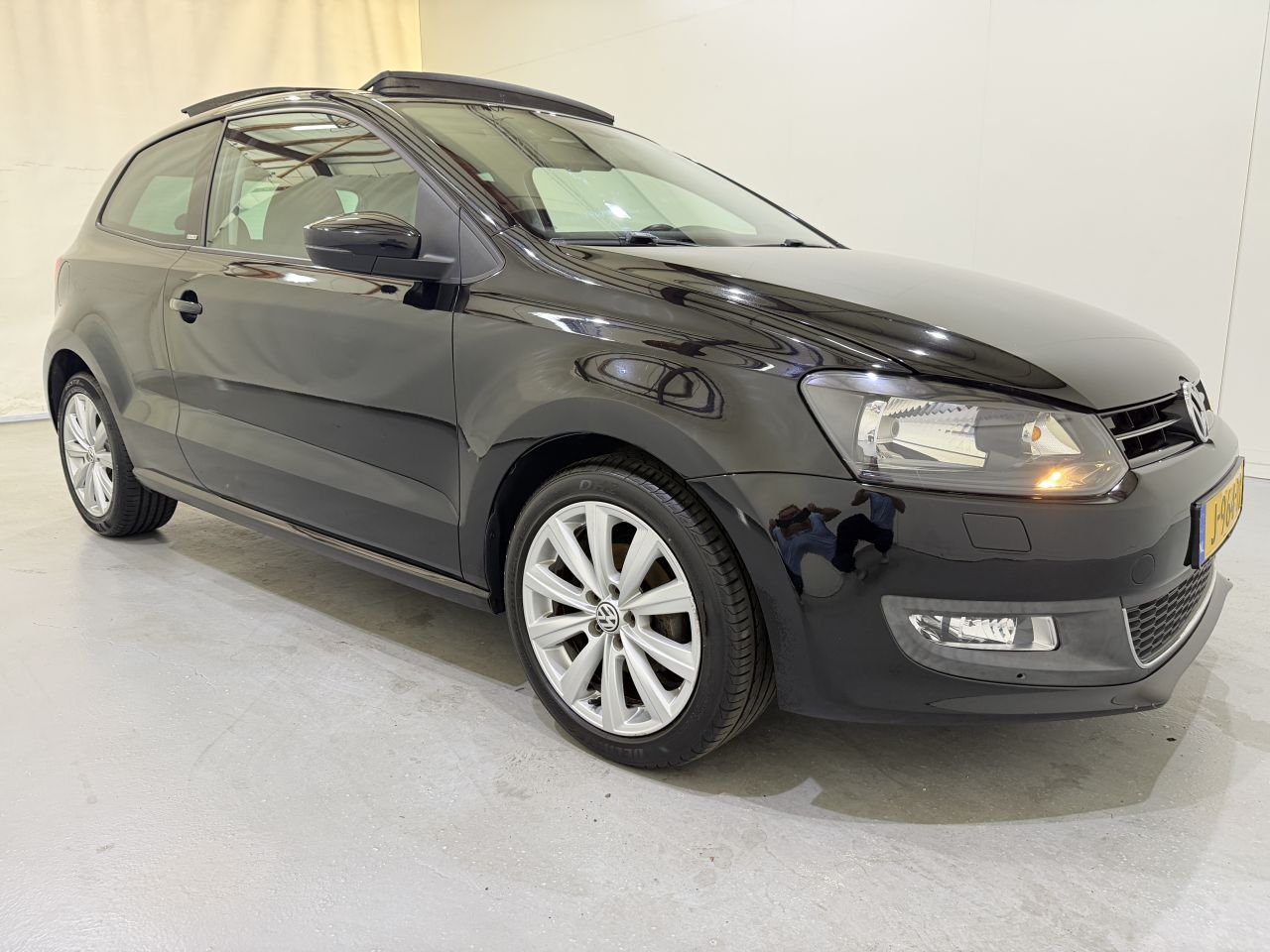 Volkswagen Polo 1.2 Style Panorama/Airco · 2011