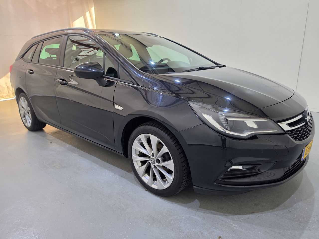 Opel Astra SPORTS TOURER 1.0 Innovation 77Kw · 2016