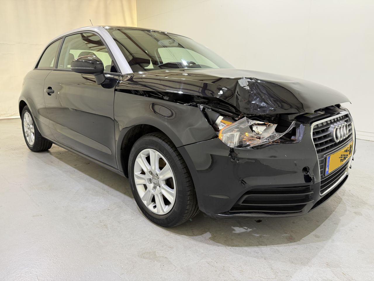 Audi A1 1.2 TFSI Attraction Pro Line Busn. · 2011