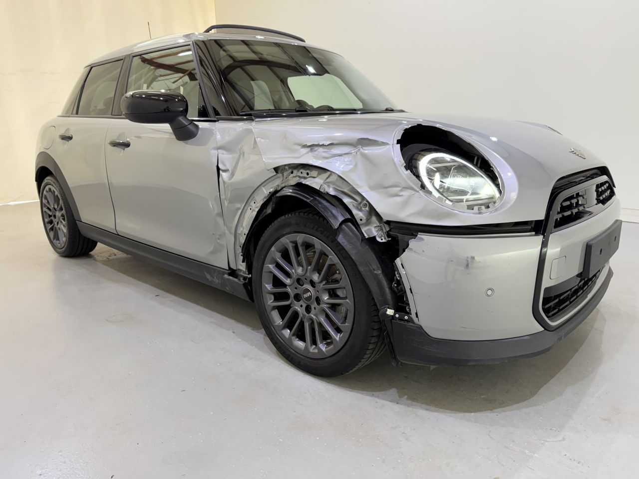 Mini Cooper 5-Drs 1.5 C Classic Aut7 · 2024