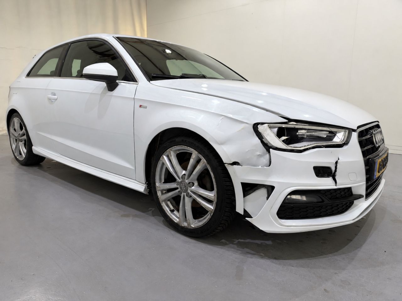 Audi A3 1.2 TFSI Ambition Pro Line S · 2015