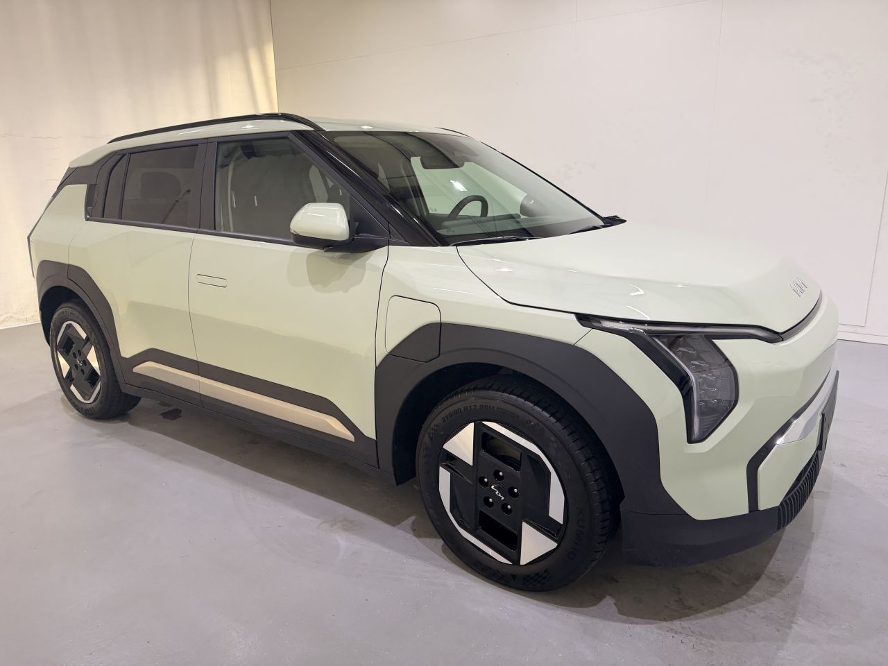 Kia EV3 Business Plus FWD 58,3 kWh 150kw · 2026