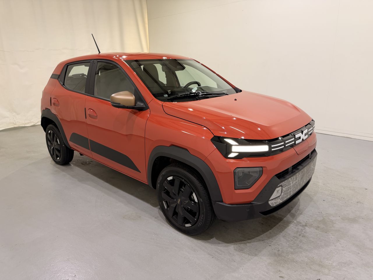 Dacia Spring 48Kw Extreme Electric · 2025
