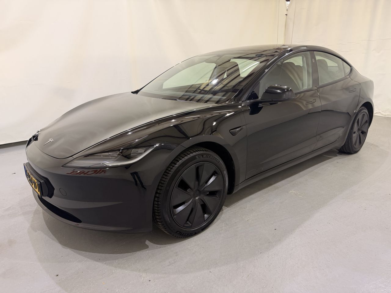 Tesla Model 3 RWD 60 kWh | Highland | Stoelverko · 2024
