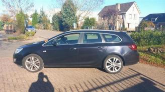 Opel Astra Astra J Sports Tourer (PD8/PE8/PF8), Combi, 2010 / 2015 1.4 Turbo 16V picture 4