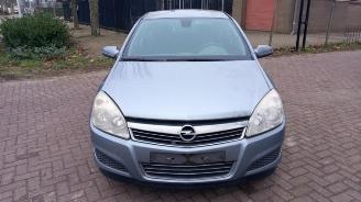 Opel Astra Astra H (L48), Hatchback 5-drs, 2004 / 2014 1.4 16V Twinport picture 2
