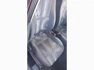 Opel Agila Agila (B), MPV, 2008 / 2014 1.0 12V picture 16