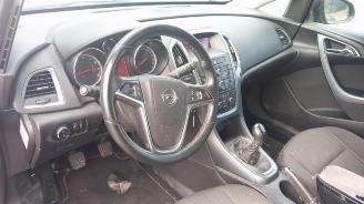 Opel Astra Astra J (PC6/PD6/PE6/PF6), Hatchback 5-drs, 2009 / 2015 1.4 Turbo 16V picture 10