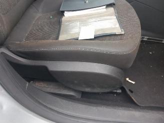 Opel Astra Astra J Sports Tourer (PD8/PE8/PF8), Combi, 2010 / 2015 1.7 CDTi 16V picture 13