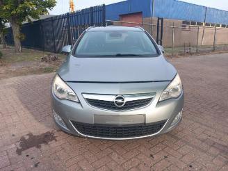 Opel Astra Astra J Sports Tourer (PD8/PE8/PF8), Combi, 2010 / 2015 1.7 CDTi 16V picture 2