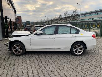 BMW 3-serie 2014 BMW 318D picture 2