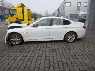 BMW 5-serie 2013 BMW 520D picture 1