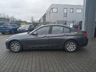 BMW 3-serie 2012 BMW 320i picture 2