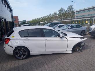 BMW 1-serie 2016 BMW 118i picture 2