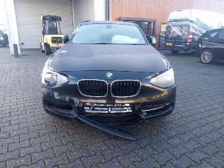 rozbiórka samochody osobowe BMW 1-serie 2013 BMW 116i 2013/5