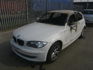 BMW 1-serie 118 picture 2