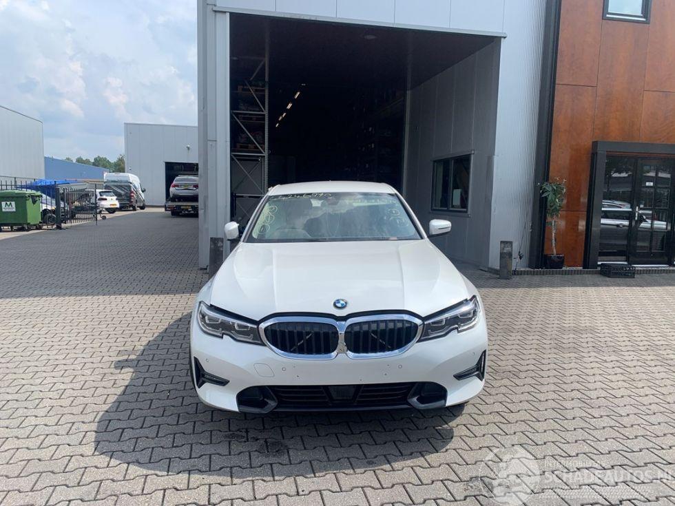 BMW 3-serie 2019 BMW 320D Sport