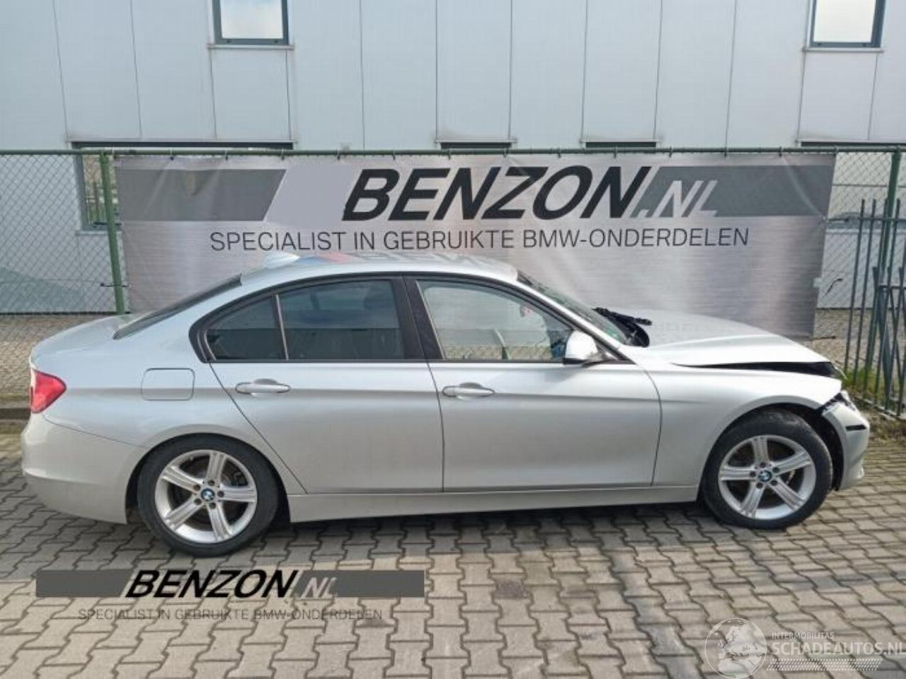 BMW 3-serie 3 serie (F30), Sedan, 2011 / 2018 320i xDrive 2.0 16V