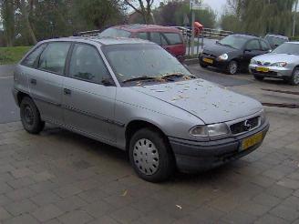 Opel Astra 1.6 aut. 5drs picture 3