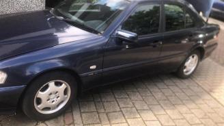 Mercedes C-klasse  picture 2