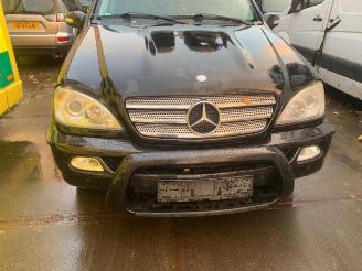 Sloopauto Mercedes ML ML I (163), SUV, 1998 / 2005 400 4.0 CDI V8 32V 2004