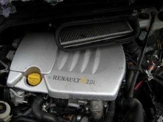 Renault Grand-espace 2.0 picture 2