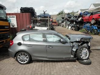 BMW 1-serie 120 d picture 1