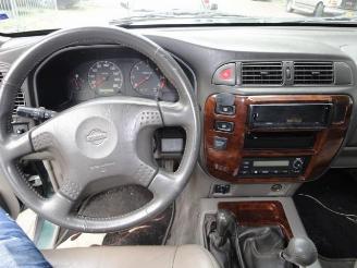 Nissan Patrol gr 2.8 tdi picture 6