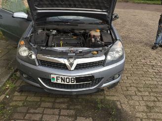 Opel Astra 1.6 16V TWINTOP picture 4