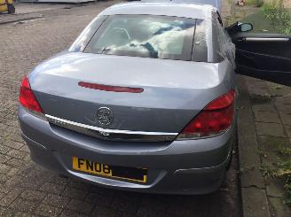 Opel Astra 1.6 16V TWINTOP picture 7