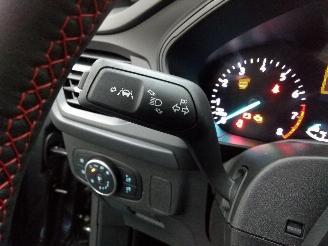 Ford Focus  picture 9
