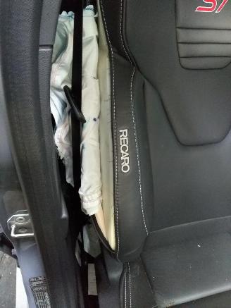 Ford Focus  picture 21