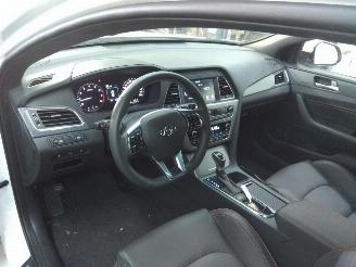 Hyundai Sonata  picture 25