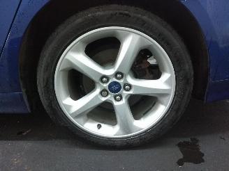 Ford Mondeo  picture 14