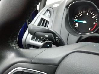 Ford Focus  picture 12