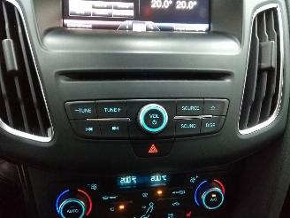 Ford Focus  picture 18
