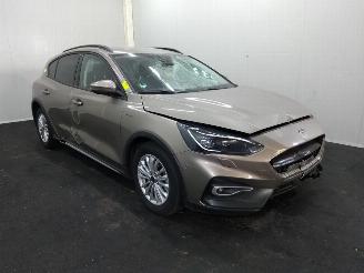 Salvage car Ford Focus ACTIVE 2018/7