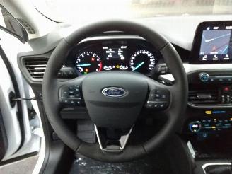 Ford Focus  picture 30